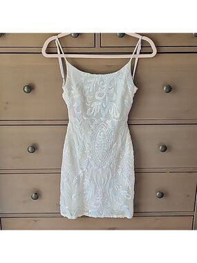 MIDNIGHT DOLL IRIDESCENT SEQUENCE SPARKLE MINI LENGTH WHITE DRESS SIZE XS